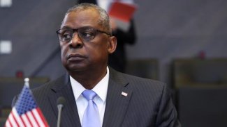 ABD Savunma Bakanı Austin koronavirüse yakalandı.