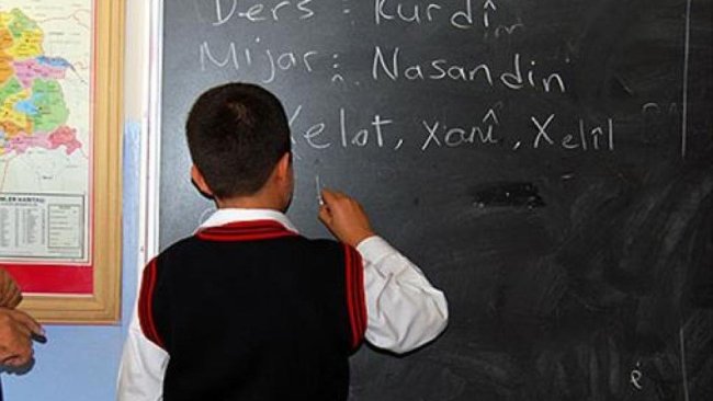 Kürt milletine, çocukları için  Kürtçe seçmeli dersi seçme çağrımızdır…!!!