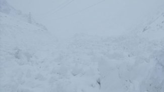 İki sığınmacı İran sınırında donarak can verdi