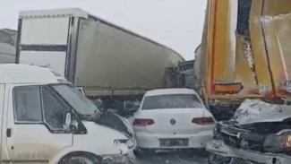 Mardin'de zincirleme kaza: 3 ölü 10 yaralı