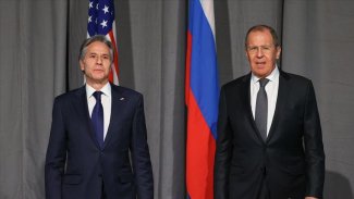 Lavrov: &quot;Rusya'ya Kalırsa Savaş Olmaz&quot;