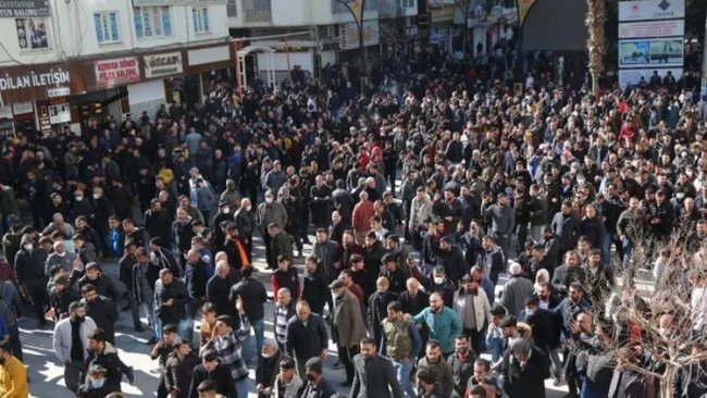 Mardin ve Diyarbakır'da elektrik zammı protestosu