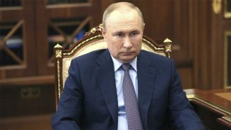 Rusya Devlet Başkanı Putin'in ülkesine girişini yasaklayan ilk devlet oldu