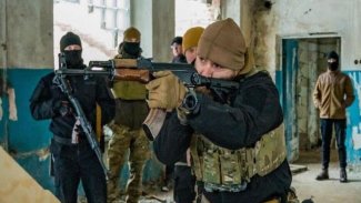 Zelenskiy: 16 bin yabancı gönüllü savaşçı Ukrayna'ya yardıma geliyor