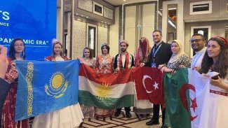 İstanbul’da Kürt gençlere ‘En İyi Diplomatlar’ ödülü