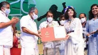 Hindistan: Film Festivali’nde ‘Yılın Sinema Ruhu Ödülü’ Kürt yönetmen Lisa Çalan’a verildi