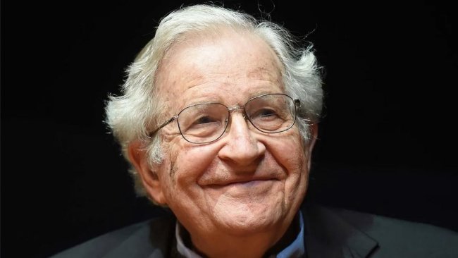 Chomsky'den Newroz mesajı: Kürtler gelecekteki tarihi şekillendirecek