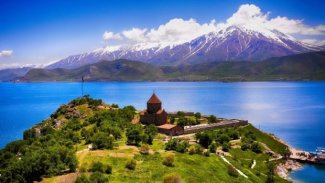 Akdamar Adası’nı ilk 3 ayda 15 bin turist ziyaret etti