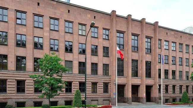 Polonya, 45 Rus diplomatı casusluk şüphesiyle sınırdışı etmeyi düşünüyor