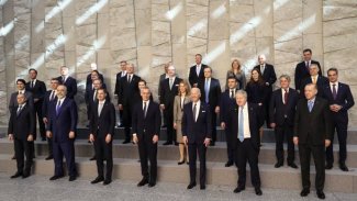 Dünyanın gözü kulağı olan NATO zirvesi Brüksel'de başladı