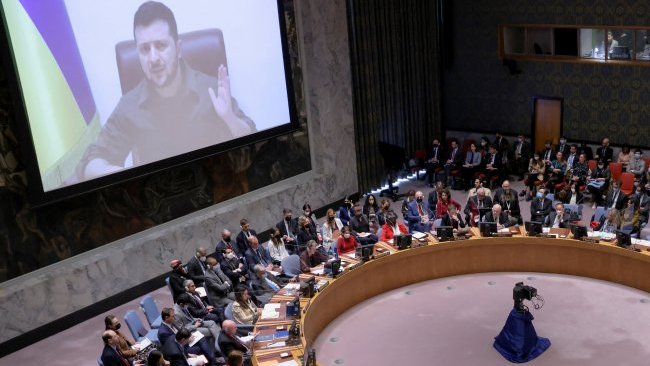 Zelenski Rusya'yı IŞİD'e Benzetti