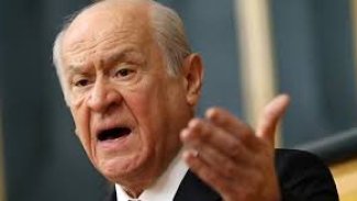 Bahçeli'de anket şirketlerine: 'Alayınıza soruyorum; Kandil'de mi geziyorsunuz?'