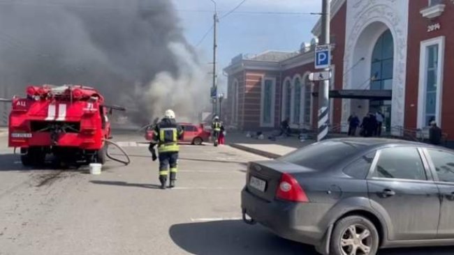Ukrayna’da tren istasyonuna füze saldırısı: Onlarca ölü, 100'den fazla yaralı var