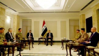 Kazımi ile CENTCOM komutanı arasında görüşme