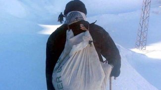 Cenazesi babasının sırtında taşınan bebekle ilgili bilirkişi, Sağlık Bakanlığı'nı 'asli kusurlu' buldu