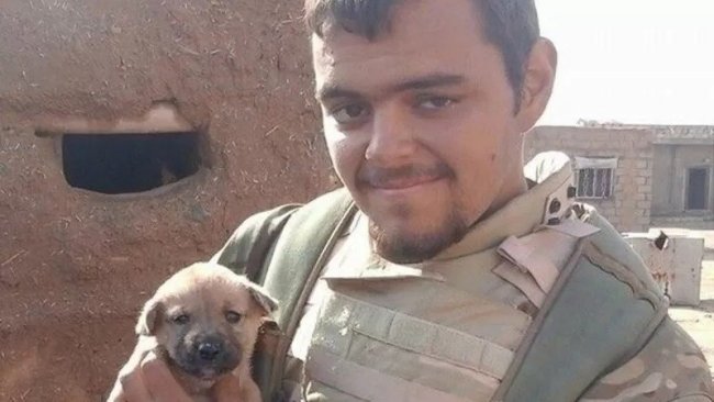 Mariupol'de savaşan İngiliz eski YPGli'den ailesine mesaj: Kuşatıldık, cephanemiz kalmadı