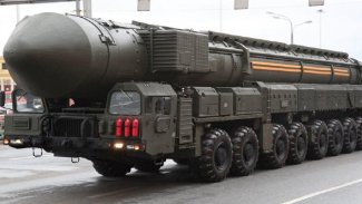 Rusya'dan İngiltere'ye tehdit: Sarmat füzesiyle yok olursunuz