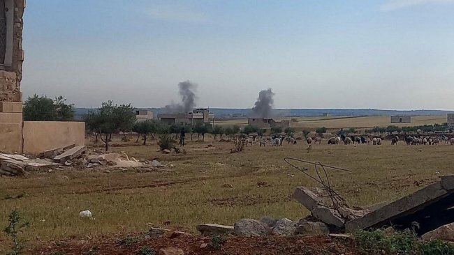 Suriye'nin kuzeyinde iki köy bombalandı