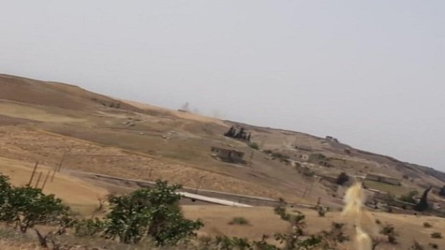 Türkiye, Kobanê'nin batısındaki köyleri bombalıyor
