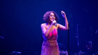 Aynur Doğan AK Parti’yi ikiye böldü!