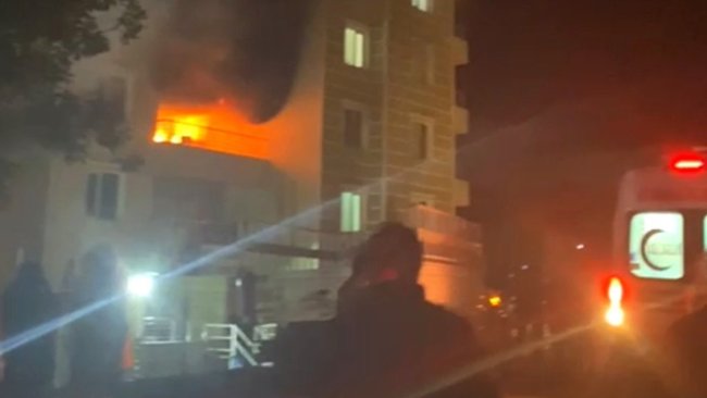 Dersim'de kız öğrenci yurdunda yangın: Yüzlerce öğrenci tahliye edildi