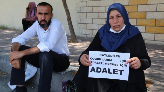 Şenyaşar ailesine 'İnsan Hakları, Barış ve Demokrasi Ödülü'