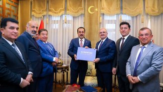 Diyarbakır Valisi'ni koltuğundan ettiren gerekçe: 'Kürdistan Albümü' 