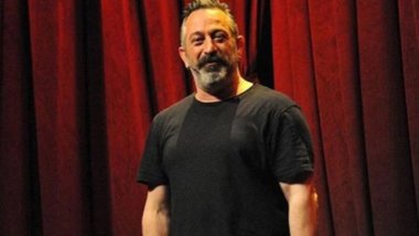 Cem Yılmaz'dan konser yasaklarına tepki