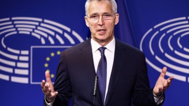 Stoltenberg: &quot;NATO'nun sorumluluğu Ukrayna'nın kendini savunmasını sağlamaktır.&quot;
