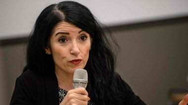 İsveçli Kürt vekil, Türkiye'nin neden kendisini hedef aldığını açıkladı