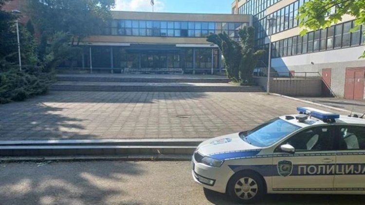 Belgrad'da 214 okula bomba ihbarı yapıldı, eğitime ara verildi