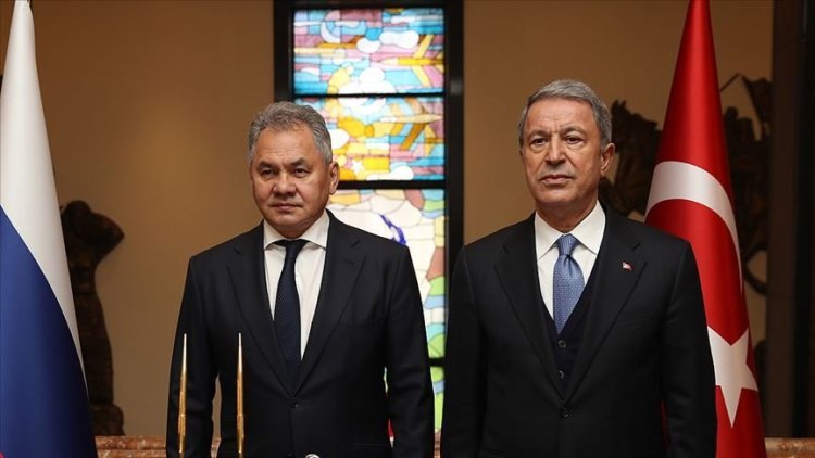 Hulusi Akar ile Sergey Şoygu arasında 'Rojava' görüşmesi