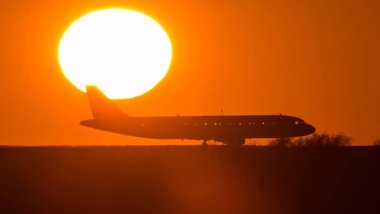 Irak'ta kum fırtınası nedeniyle uçuşlar durduruldu