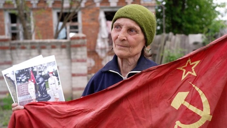 Babushka Z: Rus propagandasının simgesi haline gelen kadın