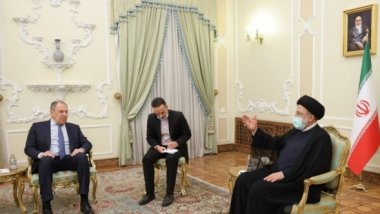 İran Cumhurbaşkanı: NATO yayılmacı politika izliyor