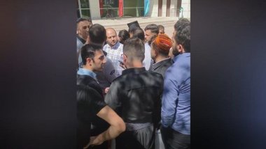 Muş'ta üniversitenin mezuniyet töreninde Kürtçe pankart gerginliği