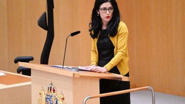 İsveçli Kürt vekil'den Türkiye'yle imzalanan üçlü anlaşmaya tepki