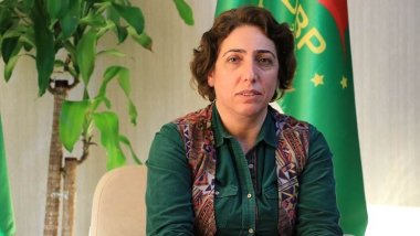 Salihe Aydeniz'in dokunulmazlığının kaldırılması Meclis komisyonunda kabul edildi