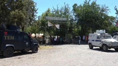 Diyarbakır’da taşlı, sopalı, silahlı kavga