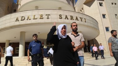 Urfa Valisi, Şenyaşar ailesine adliye bahçesini yasakladı