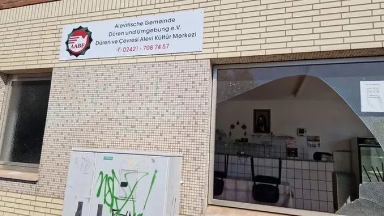 Almanya'da cemevine saldırı