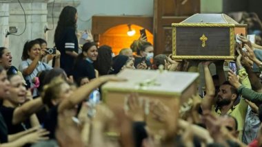 Mısır'da kilisede çıkan yangında en az 41 kişi hayatını kaybetti