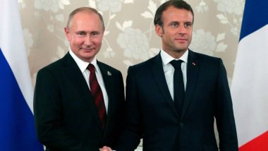 Putin, Macron ile Zaporijya'yı görüştü