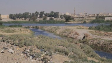Rojava Özerk Yönetiminden Fırat Nehri uyarısı  