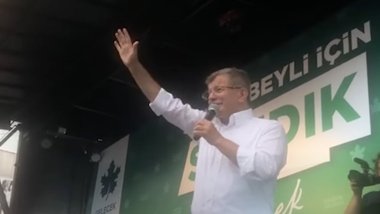 Davutoğlu: Kürtçe öğrenmeyi çok istedim