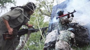 Hakkari’de şiddetli çatışma: 2 kadın PKK’li hayatını kaybetti