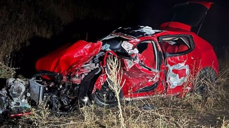 Kars’ta otomobil ile tır çarpıştı: 4 ölü, 1 yaralı