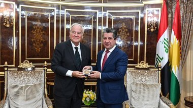 Fransa Senatosu’ndan Mesrur Barzani’ye Onur Nişanı