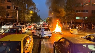 İran ve Rojhılat'taki protestolar dördüncü haftasına girdi