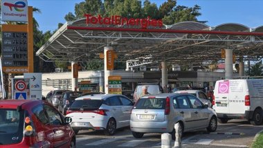 Fransız şirkete Rus uçaklarına yakıt sağlamaktan suç duyurusu